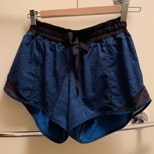 Lululemon Hotty Hot Shorts